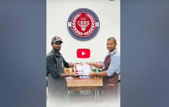 මුල අමතක නොකරන අපේ වැඩ්ඩෝ. කොළඹ CBBS එකෙන් කුවේට් Costa Coffee ගිය කවිඳුගේ කතාව ☕❤