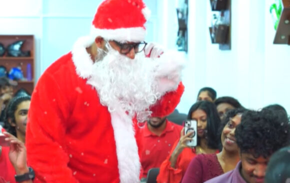 නත්තලේ සතුට බෙදාගනිමු – CBBS වෙතින් ඔබට උණුසුම් සුභපැතුම්!